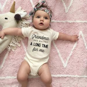 Baby-Island בגדים Grandma Waited A Long Time for Me Baby Girls Boys Jumpsuit Newborn Print Bodysuits Summer Kids Cute Clothes 0 24Months